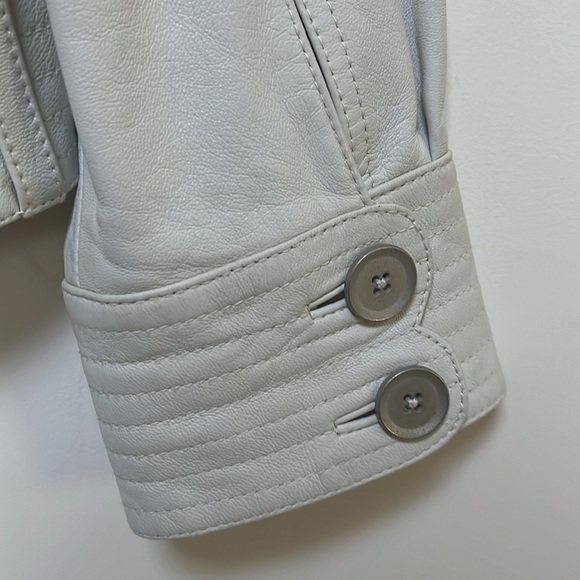 Taiwanese designer: Isabelle Wen - Picture 7 of 10